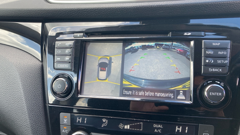 Nissan Qashqai 1.5 dCi N-Connecta 5dr Diesel Hatchback